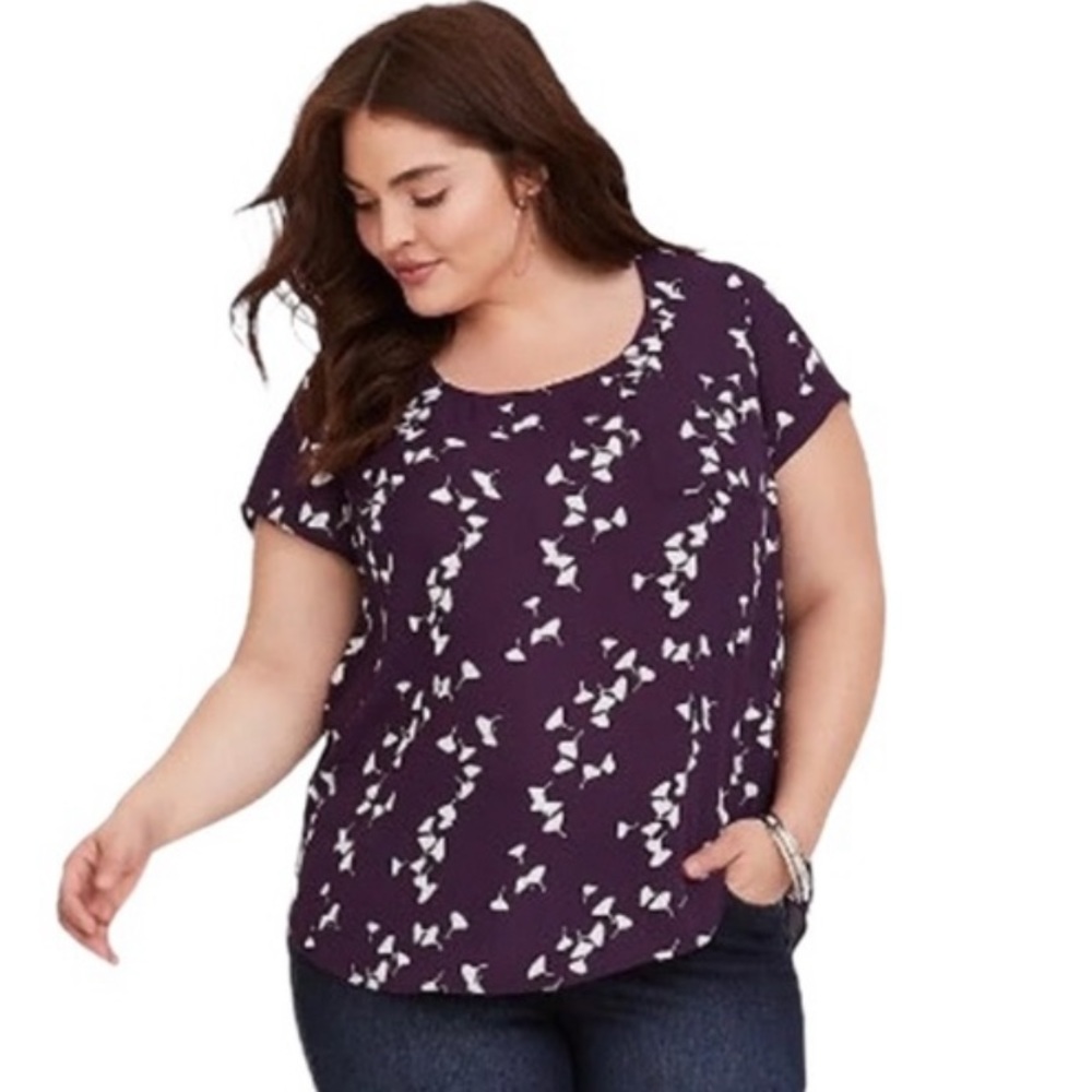 Torrid Size 3 Purple Abbey Floral Short Sleeve Button Back Georgette Blouse